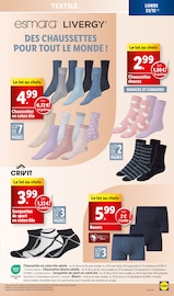 Chaussettes Angebote im Prospekt "Des fêtes magiques !" von Lidl auf Seite 59