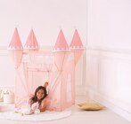 Tente pop-up château princesse - Maxi Bazar à Issy-les-Moulineaux Tente pop-up château princesse en promo chez Maxi Bazar Issy-les-Moulineaux à 19,99 €
