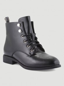 La Halle La Roche-sur-Yon - bottines lace-up zippées talon plat Promo bottines lace-up zippées talon plat dans le catalogue La Halle "Notre sélection" à La Roche-sur-Yon