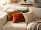 Auchan Hypermarché Fenouillet - Promo COUSSIN FAUSSE FOURRURE ACTUEL Promo COUSSIN FAUSSE FOURRURE ACTUEL à 6,99 € dans le catalogue Auchan Hypermarché à Fenouillet