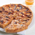 Tarte vergeoise aux abricots 6 parts - Carrefour Tarte vergeoise aux abricots 6 parts à 7,99 € dans le catalogue Carrefour