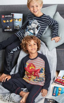 „Lego Ninjago“ Schlafanzüge bei Ernstings family in Düsseldorf „Lego Ninjago“ Schlafanzüge im Angebot bei Ernstings family Düsseldorf für 14,99 €