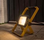 Projecteur de chantier portable YONKERS - INSPIRE à 19,90 € dans le catalogue Weldom