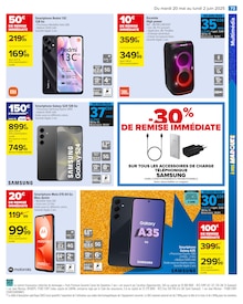 Promo Carte SD dans le catalogue Carrefour du moment à la page 75