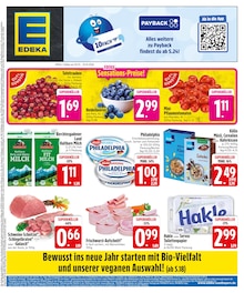 Tomaten im EDEKA Prospekt "Wir lieben Lebensmittel." mit 30 Seiten (Regensburg)