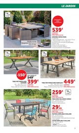 Chaise en promo dans le catalogue Hyper U à la page 7