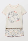 Pyjama manches courtes imprimé en coton BIO GOTS - Monoprix Margaret Pyjama manches courtes imprimé en coton BIO GOTS à 9,59 € dans le catalogue Monoprix Margaret
