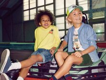 Ernstings family Mönchshof - Jungenbekleidung Jungenbekleidung Angebot bei Ernstings family Mönchshof im Prospekt NEUE ONLINE-HIGHLIGHTS AM START!