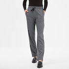 Pantalon de jogging slim gris foncé femme en promo chez La Halle Versailles à 15,00 €