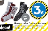 Herren oder Damen Socken Angebote bei TEDi Wismar für 3,00 €