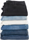 Jeans Slim Fit bei AWG im Ilmenau Prospekt für 29,99 €