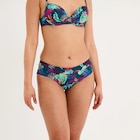 La Halle Saint-Parres-aux-Tertres - Promo Bas de maillot de bain shorty bleu pétrole femme Promo Bas de maillot de bain shorty bleu pétrole femme à 9,99 € dans le catalogue La Halle à Saint-Parres-aux-Tertres