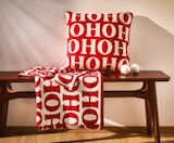 Zierkissen im XXXLutz Möbelhäuser Prospekt Zierkissen von X-Mas im aktuellen XXXLutz Möbelhäuser Prospekt für 14,99 €
