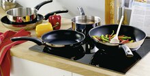 Gamme de cuisson en inox - Géant Casino à Saint-Germain-en-Laye Gamme de cuisson en inox en promo chez Géant Casino Saint-Germain-en-Laye à 11,00 €