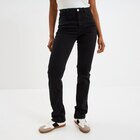 Jeans regular 5 poches coton Creeks denim noir femme - La Halle Jeans regular 5 poches coton Creeks denim noir femme à 25,99 € dans le catalogue La Halle