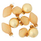 9 Weihnachtskugeln in verschiedenen Formen von  im aktuellen Ernstings family Prospekt für 3,99 €