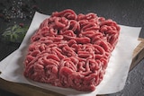 Viande hachée pur bœuf Charolaise façon bouchère 12 % M.G. en promo chez Carrefour Viande hachée pur bœuf Charolaise façon bouchère 12 % M.G. dans le catalogue Carrefour