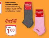 Erwachsenen-Sneaker-Socken im Angebot bei GLOBUS in Viersen Erwachsenen-Sneaker-Socken Angebote von Coca-Cola bei GLOBUS Viersen für 1,00 €