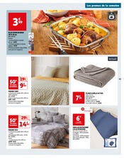 Plaid Angebote im Prospekt "Y'a Pâques des oeufs…Y'a des surprises !" von Auchan Hypermarché auf Seite 43