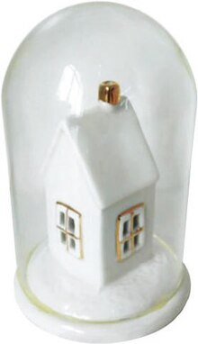 Cloche en verre avec maison en porcelaine blanche et dorée avec Led - Géant Casino à Noisy-le-Grand Cloche en verre avec maison en porcelaine blanche et dorée avec Led en promo chez Géant Casino Noisy-le-Grand à 6,50 €