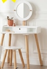 Coiffeuse avec tabouret - Maxi Bazar à Nantes Coiffeuse avec tabouret en promo chez Maxi Bazar Nantes à 39,99 €