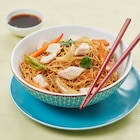 Nouilles chinoises au poulet et légumes dans le catalogue Carrefour