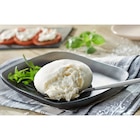 Mozzarella Burrata - REFS.SANS MARQUE en promo chez Carrefour Market Mozzarella Burrata - REFS.SANS MARQUE dans le catalogue Carrefour Market