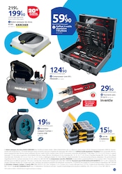 Promos Aspirateur dans le catalogue "SPÉCIAL RANGEMENT" de Mr.Bricolage Aspirateur en promo dans le catalogue Mr.Bricolage à la page 13