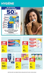 Offre Tennis dans le catalogue Carrefour du moment à la page 55
