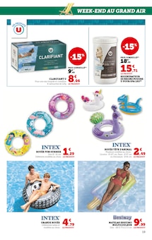 Promo Pare-Soleil dans le catalogue Hyper U du moment à la page 19