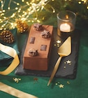 Bûche chocolat 6 parts en promo chez Intermarché Hyper Bûche chocolat 6 parts dans le catalogue Intermarché Hyper