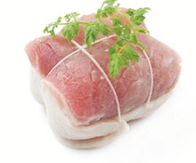 4 côtes de porc, 4 steaks de viande bovine, 4 paupiettes de porc - NaturéO à Massy 4 côtes de porc, 4 steaks de viande bovine, 4 paupiettes de porc en promo chez NaturéO Massy à 25,00 €