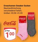 Erwachsenen-Sneaker-Socken im Angebot bei GLOBUS in Gießen Erwachsenen-Sneaker-Socken Angebote von Coca-Cola bei GLOBUS Gießen für 1,00 €