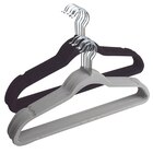 Centrakor Pechbusque - Promo Cintres feutrine Promo Cintres feutrine à 2,49 € dans le catalogue Centrakor à Pechbusque