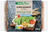 Aktuelle Brötchen Angebote bei REWE in Neuss Aktuelles Eiweißbrot Angebot bei REWE in Neuss ab 1,99 €