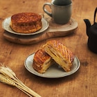 2 galettes frangipane individuelles en promo chez Carrefour 2 galettes frangipane individuelles dans le catalogue Carrefour