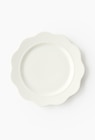 Lot de 4 - Assiette plate finition perlée 27cm en promo chez Monoprix Margaret Lot de 4 - Assiette plate finition perlée 27cm dans le catalogue Monoprix Margaret