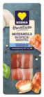Datteln oder Mozzarella im Speckmantel im EDEKA Prospekt Datteln oder Mozzarella im Speckmantel von EDEKA Herzstücke im aktuellen EDEKA Prospekt für 2,99 €
