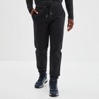 Pantalon jogpant noir homme à 11,49 € dans le catalogue La Halle