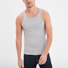 Débardeur coton bretelles larges gris homme en promo chez La Halle Débardeur coton bretelles larges gris homme dans le catalogue La Halle
