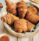 Assortiment de viennoiseries pur beurre au beurre a.O.P. Charente poitou x6 dans le catalogue Intermarché