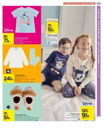 Offre Pantoufles Enfant dans le catalogue Carrefour du moment à la page 51