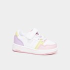 Tennis basses à scratchs multicolore bébé fille - La Halle Tennis basses à scratchs multicolore bébé fille à 18,19 € dans le catalogue La Halle