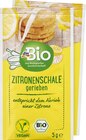 Zitronenschale gerieben (2x5g) bei dm-drogerie markt im Ueckermünde Prospekt für 0,40 €