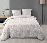 Parure imprimée microfibre en promo chez Maxi Bazar Clamart à 12,99 €