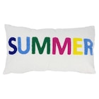 Promo Coussin summer tufte à 8,99 € dans le catalogue B&M ""