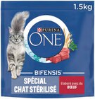 Croquettes pour chat stérilisé Saumon - Purina One dans le catalogue Supermarchés Match