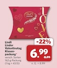 Lindor Valentinstag Kissenpackung bei combi im Cloppenburg Prospekt für 6,99 €