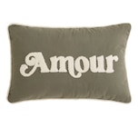 Promo Coussin Amour à 12,99 € dans le catalogue Maxi Bazar à Fresnes