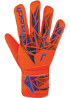 Promo GANTS DE GARDIEN JUNIOR à 9,99 € dans le catalogue Sport 2000 à Chanas